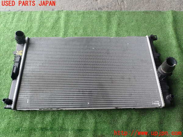 1UPJ-30792321]BMW 320i(3B20)ラジエーター1 中古_m0001.jpg