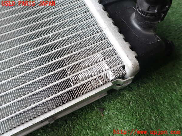 1UPJ-30792321]BMW 320i(3B20)ラジエーター1 中古_m0002.jpg