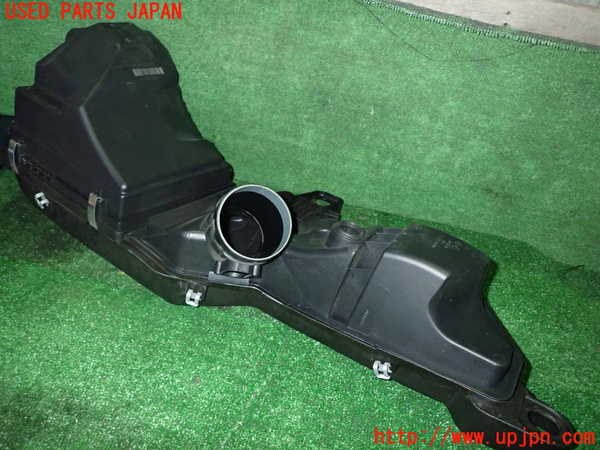 1UPJ-30792560]BMW 320i(3B20)エアクリーナーボックス 中古_m0002.jpg