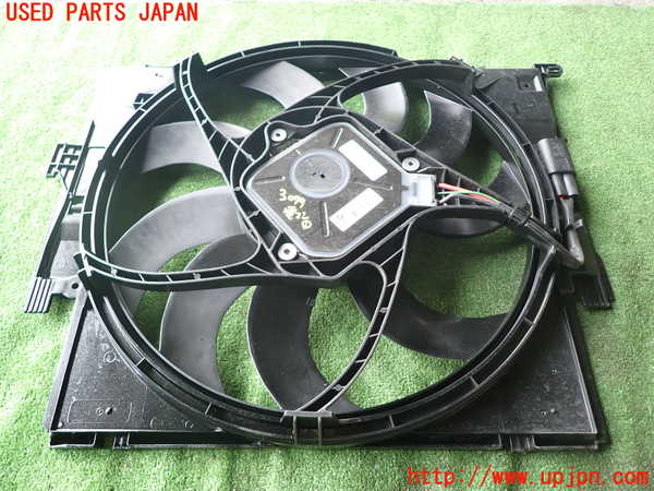 1UPJ-30796836]BMW 320i(3B20)電動ファン1 中古_m0004.jpg