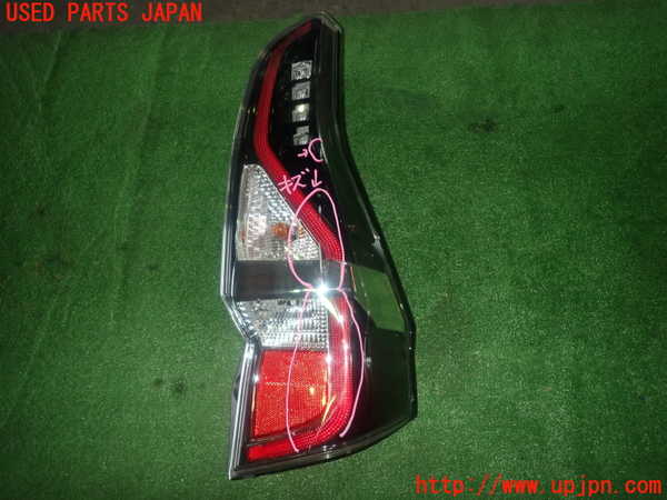 1UPJ-30801530]セレナ e-POWER C27系(HFC27)右テールランプ 中古_m0001.jpg
