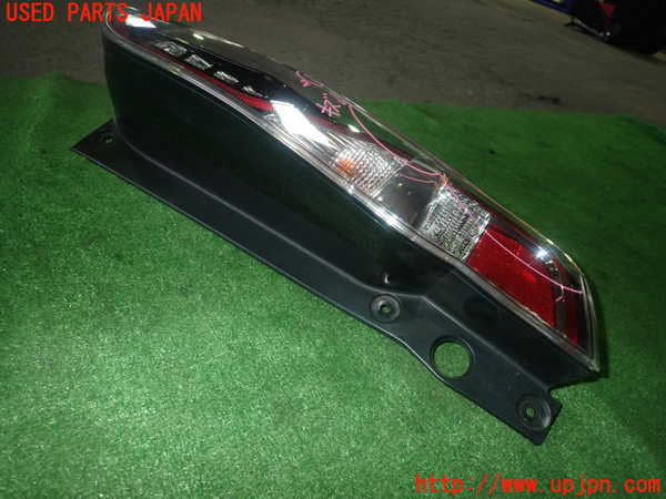 1UPJ-30801530]セレナ e-POWER C27系(HFC27)右テールランプ 中古_m0002.jpg