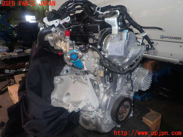 1UPJ-30802010]セレナ e-POWER C27系(HFC27)エンジン HR12DE-EM57 中古_m0002.jpg