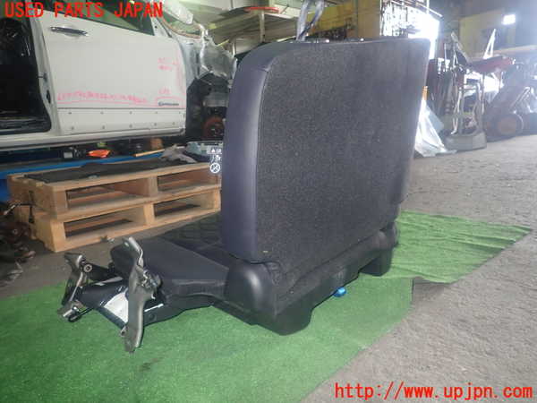 1UPJ-30807265]セレナ e-POWER C27系(HFC27)左3列目シート 中古_m0004.jpg