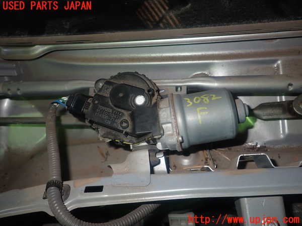 1UPJ-30826770]サクシード バン ハイブリッド(NHP160V)フロントワイパーモーター 中古_m0002.jpg