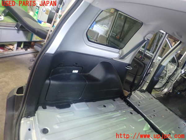 1UPJ-30827680]サクシード バン ハイブリッド(NHP160V)左リアピラートリム 中古_m0004.jpg