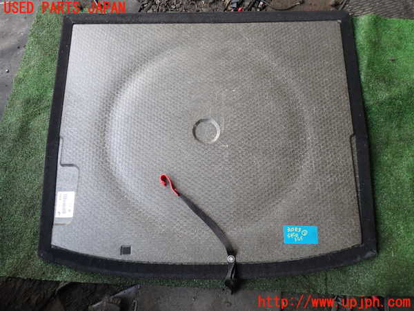 5UPJ-30837771]ランドローバー・フリーランダー2(LF32)ラゲッジトレイ1 中古_m0003.jpg