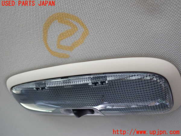 1UPJ-30836412]ランドローバー・フリーランダー2(LF32)ルームランプ2 (２列目) 中古_m0001.jpg