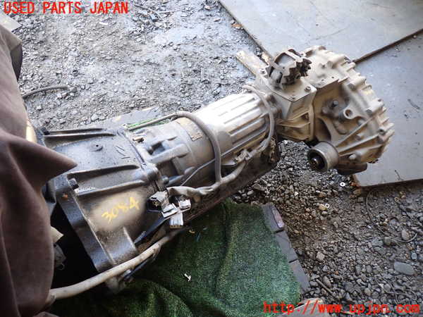 1UPJ-30843010]ハイエースワゴン100系(KZH106W)ミッション AT 1KZ-TE 4WD ジャンク部品取り_m0001.jpg