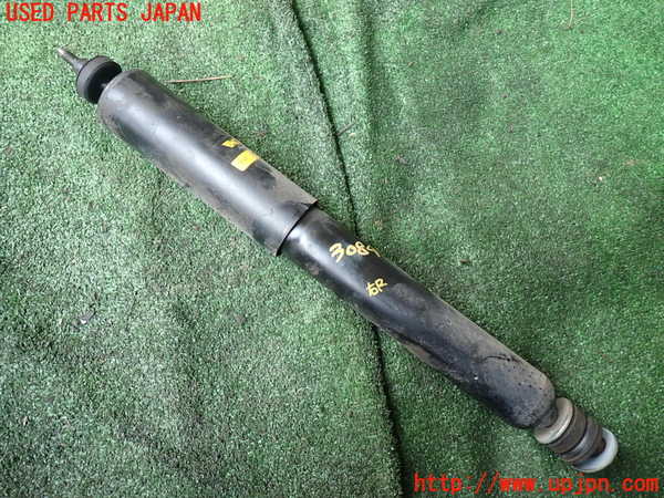 1UPJ-30845070]ハイエースワゴン100系(KZH106W)右リアショックアブソーバー 中古_m0001.jpg