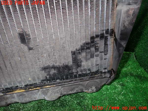 5UPJ-30852321]ハイラックスサーフ N130系 4ドア(YN130G)ラジエーター1 中古_m0002.jpg