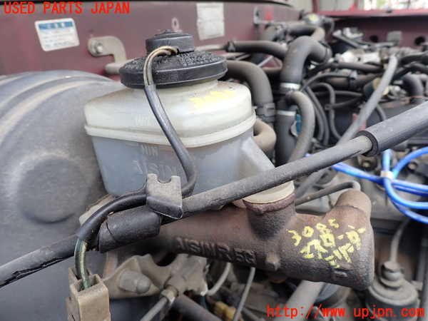 5UPJ-30854050]ハイラックスサーフ N130系 4ドア(YN130G)ブレーキマスターシリンダー 中古_m0001.jpg