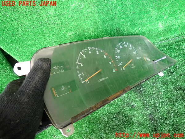 1UPJ-30856170]ハイラックスサーフ N130系 4ドア(YN130G)スピードメーター 中古_m0002.jpg
