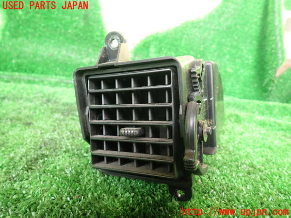 5UPJ-30857526]ハイラックスサーフ N130系 4ドア(YN130G)エアコン吹き出し口1 中古_m0001.jpg