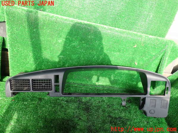 1UPJ-30857510]ハイラックスサーフ N130系 4ドア(YN130G)メーターフード 中古_m0001.jpg