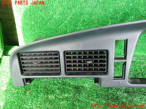 1UPJ-30857510]ハイラックスサーフ N130系 4ドア(YN130G)メーターフード 中古_m0002.jpg