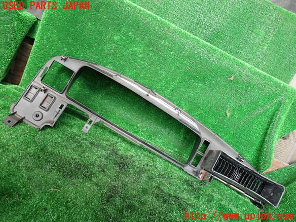 1UPJ-30857510]ハイラックスサーフ N130系 4ドア(YN130G)メーターフード 中古_m0005.jpg