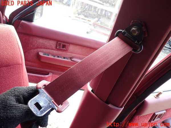 1UPJ-30857045]ハイラックスサーフ N130系 4ドア(YN130G)運転席シートベルト 中古_m0001.jpg