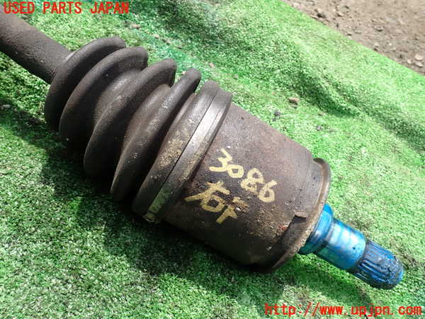 5UPJ-30864010]ランクル100系(UZJ100W)右フロントドライブシャフト 中古_m0002.jpg