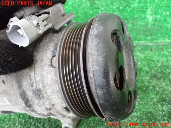 1UPJ-30866025]ランクル100系(UZJ100W)エアコンコンプレッサー 中古_m0003.jpg