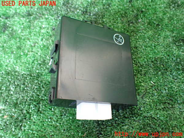 1UPJ-30866146]ランクル100系(UZJ100W)コンピューター1 (ドアコントロール) 中古_m0003.jpg