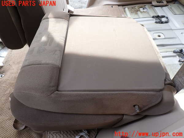 5UPJ-30867175]ランクル100系(UZJ100W)左2列目シート 中古_m0003.jpg