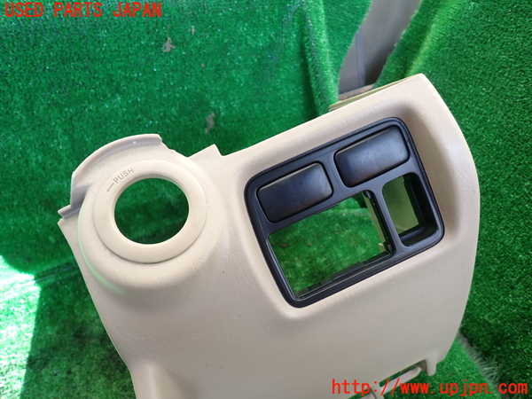 5UPJ-30867691]ランクル100系(UZJ100W)内装トリム類1 中古_m0002.jpg