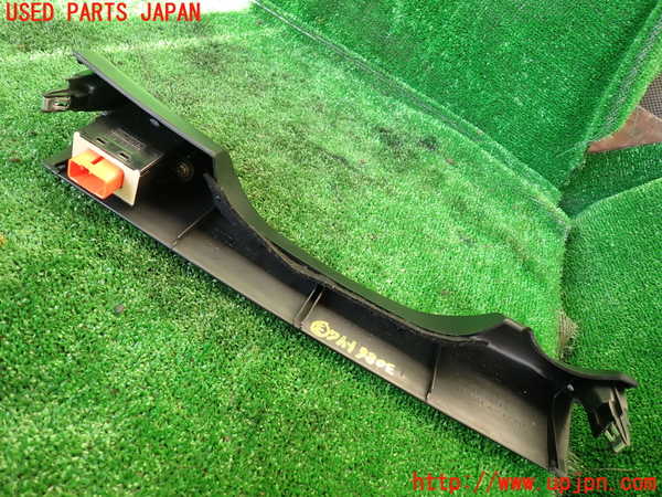 1UPJ-30867693]ランクル100系(UZJ100W)内装トリム類3 中古_m0002.jpg
