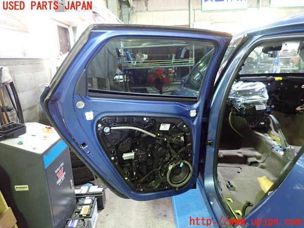 5UPJ-30871320]ボルボ・V40(MB4154T)左後ドア M189 中古_m0005.jpg
