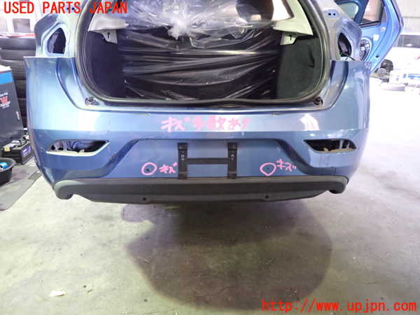 5UPJ-30871610]ボルボ・V40(MB4154T)リアバンパー 中古_m0001.jpg