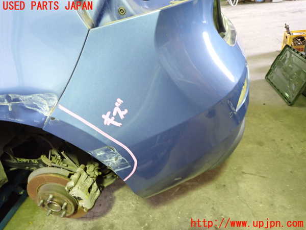 5UPJ-30871610]ボルボ・V40(MB4154T)リアバンパー 中古_m0002.jpg