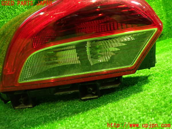 1UPJ-30871536]ボルボ・V40(MB4154T)左テールランプ 中古_m0002.jpg