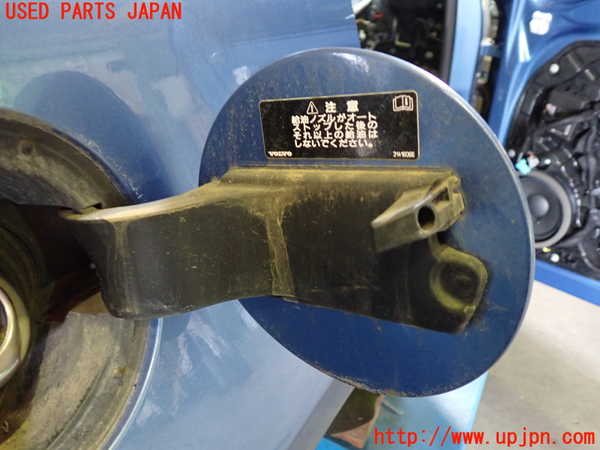 1UPJ-30871690]ボルボ・V40(MB4154T)フューエルリッド 中古_m0002.jpg