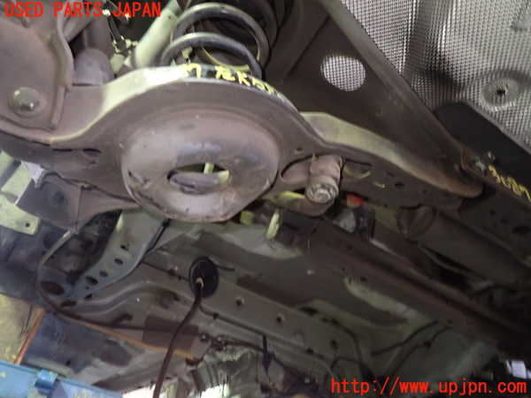 1UPJ-30875227]ボルボ・V40(MB4154T)左リアロアアーム2 中古_m0002.jpg