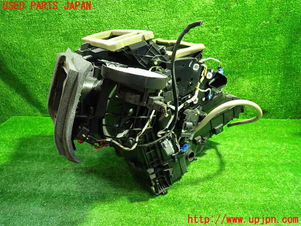 1UPJ-30876081]ボルボ・V40(MB4154T)エバポレーター1 中古_m0005.jpg