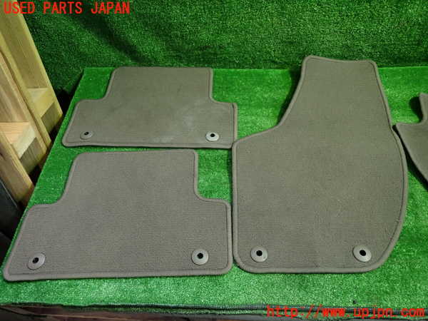 1UPJ-30877800]ボルボ・V40(MB4154T)フロアマット 中古_m0003.jpg