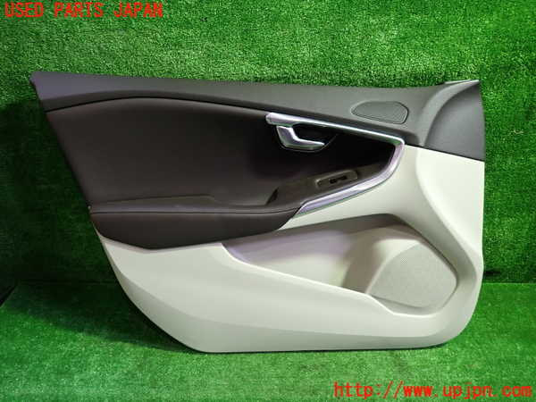 1UPJ-30871264]ボルボ・V40(MB4154T)左前ドア内張り 中古_m0001.jpg