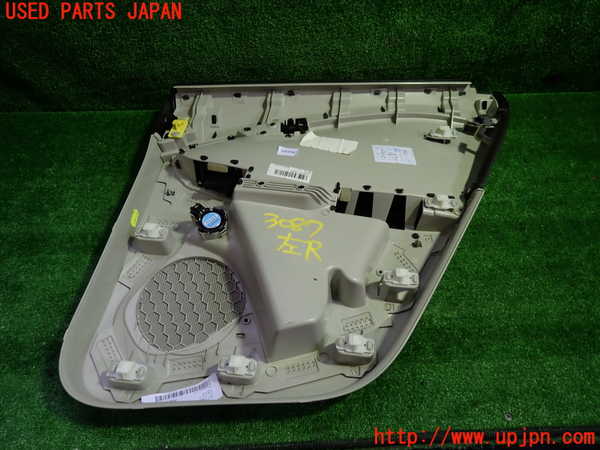 1UPJ-30871324]ボルボ・V40(MB4154T)左後ドア内張り 中古_m0003.jpg