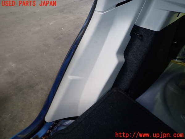 1UPJ-30877675]ボルボ・V40(MB4154T)右リアピラートリム 中古_m0004.jpg