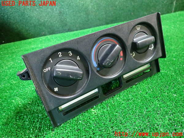 1UPJ-30886066]MG・MGF(RD18K)エアコンスイッチ1 中古_m0001.jpg