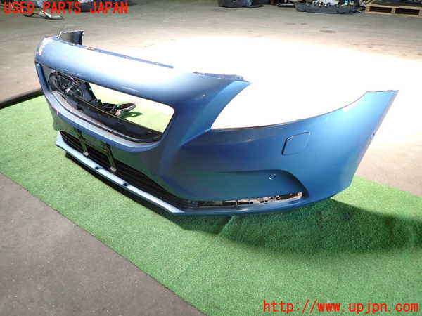 1UPJ-30891010]ボルボ・V40(MD4204T)フロントバンパー 中古_m0002.jpg