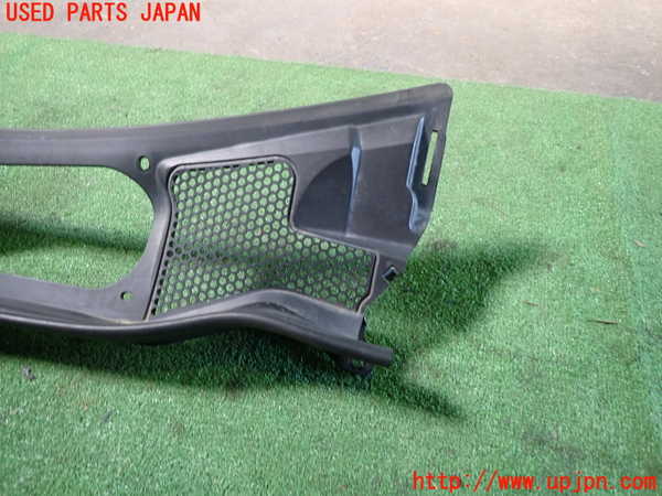 1UPJ-30891190]ボルボ・V40(MD4204T)カウルトップ 中古_m0003.jpg