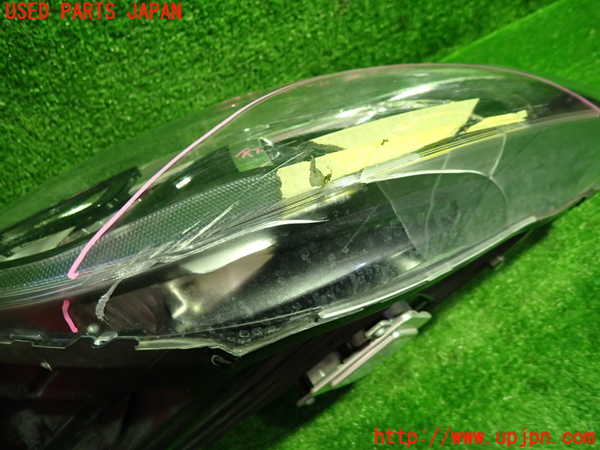 1UPJ-30891130]ボルボ・V40(MD4204T)右ヘッドライト HID 【ジャンク】_m0002.jpg