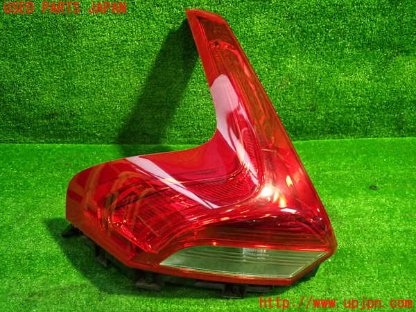 1UPJ-30891536]ボルボ・V40(MD4204T)左テールランプ 中古_m0001.jpg