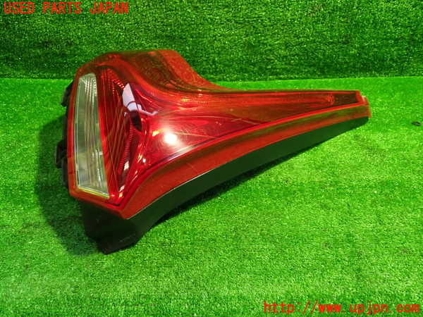 1UPJ-30891536]ボルボ・V40(MD4204T)左テールランプ 中古_m0002.jpg