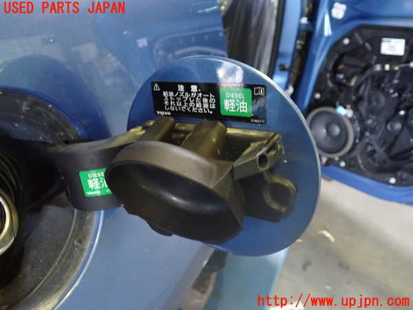 1UPJ-30891690]ボルボ・V40(MD4204T)フューエルリッド 中古_m0002.jpg