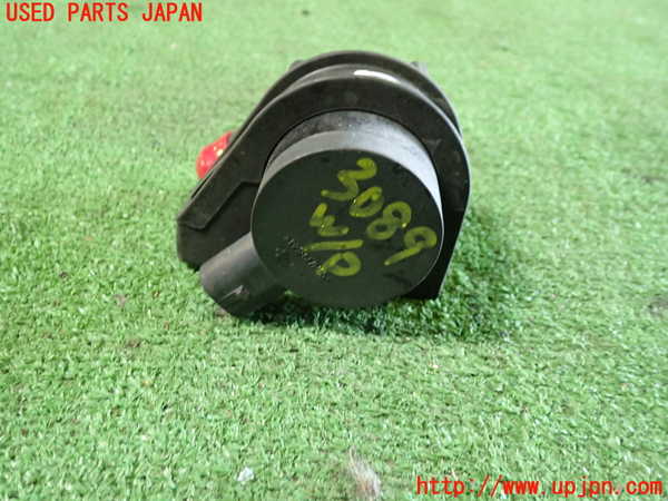 1UPJ-30892110]ボルボ・V40(MD4204T)ウォーターポンプ 中古_m0003.jpg