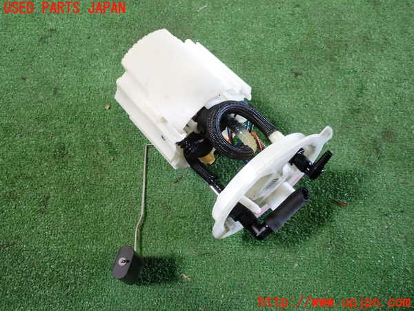 1UPJ-30892510]ボルボ・V40(MD4204T)燃料ポンプ 中古_m0003.jpg