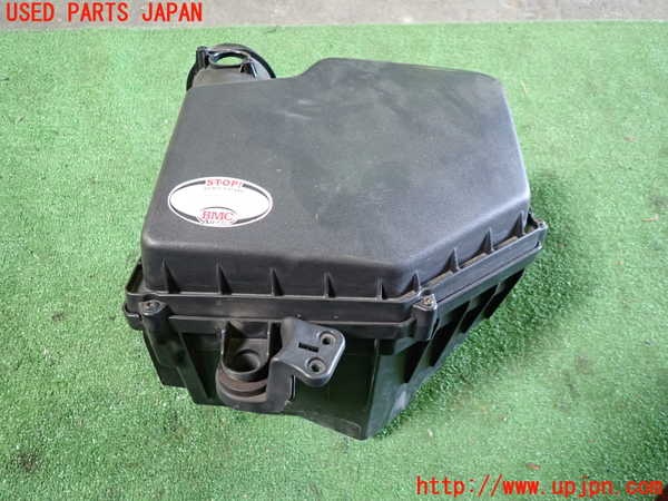 1UPJ-30892560]ボルボ・V40(MD4204T)エアクリーナーボックス 中古_m0001.jpg