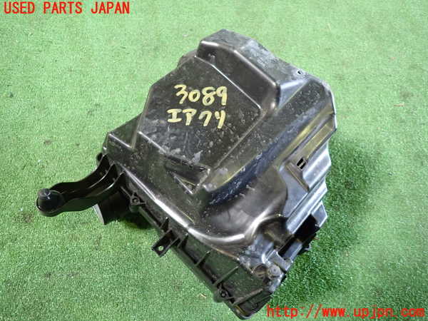 1UPJ-30892560]ボルボ・V40(MD4204T)エアクリーナーボックス 中古_m0004.jpg